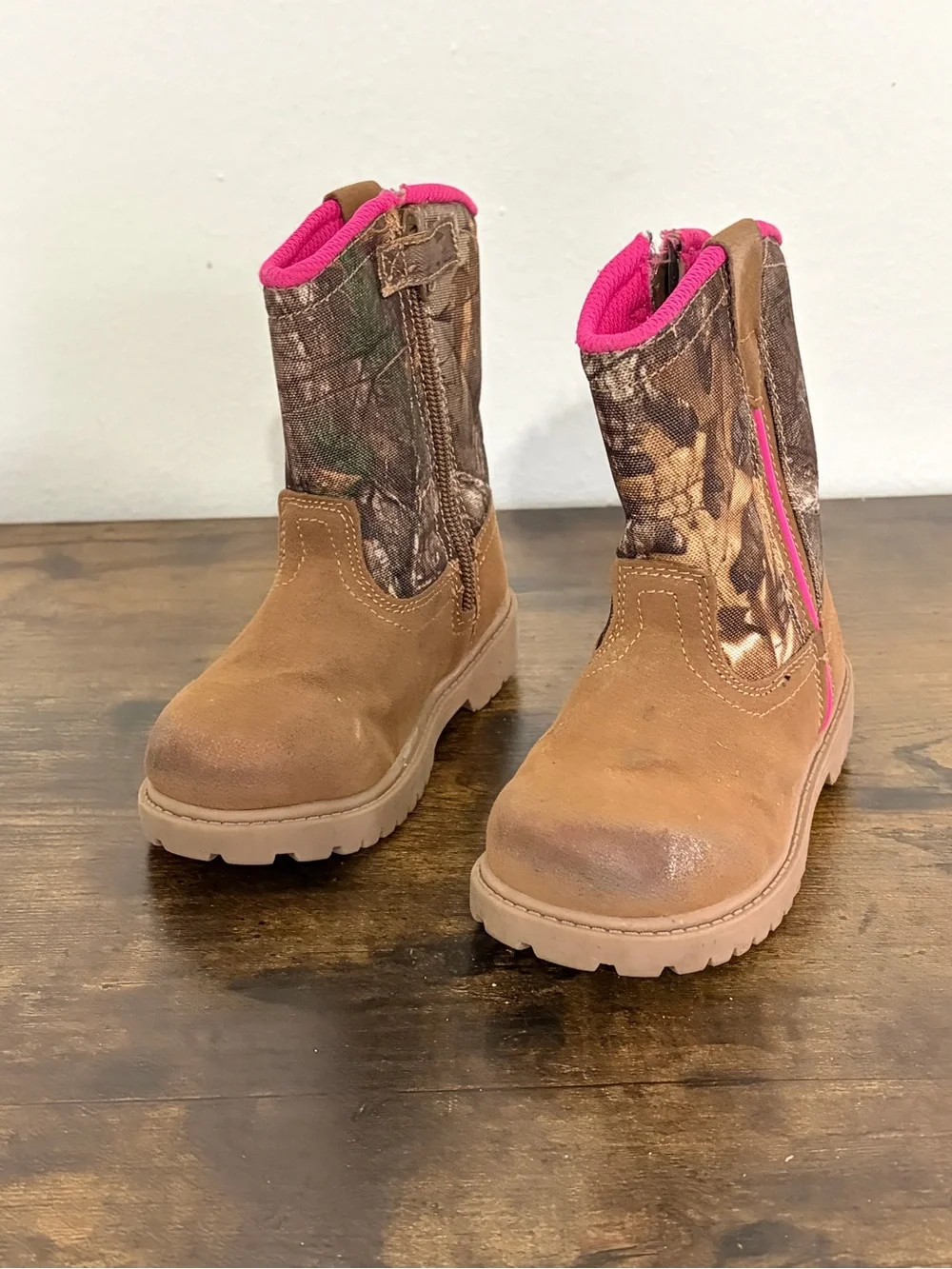 Magellan Outdoors | Toddler Girl Boots | Size 9
